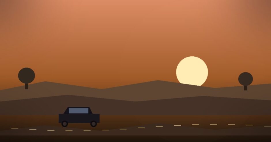 夕暮れの英国の田園を走るクラシックカーと夕日